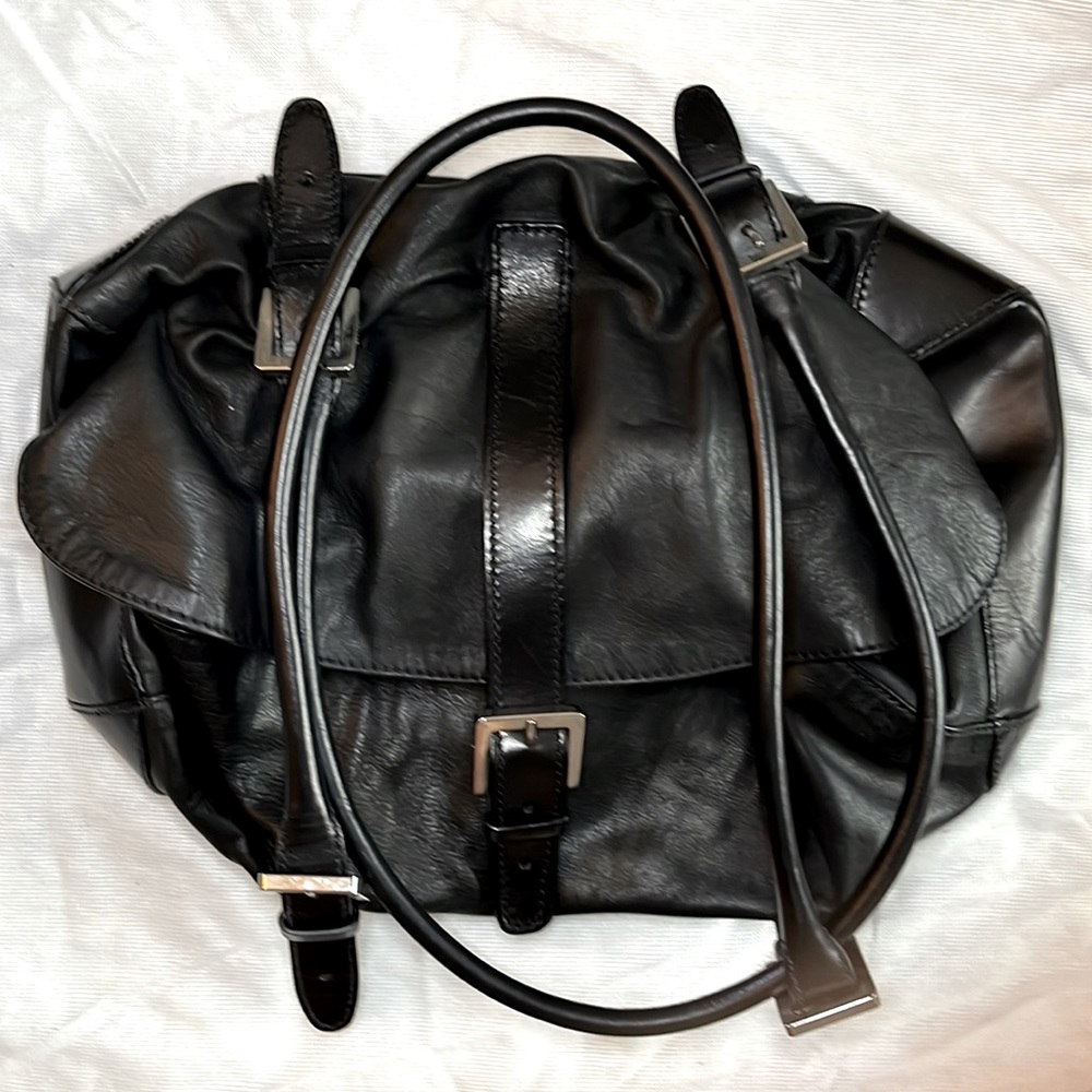 Chic Black Leather Shoulder Bag